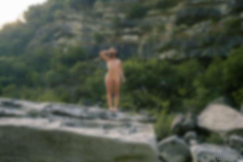 nuda nella natura, la mia situazione ideale ✨stavo scattando..
