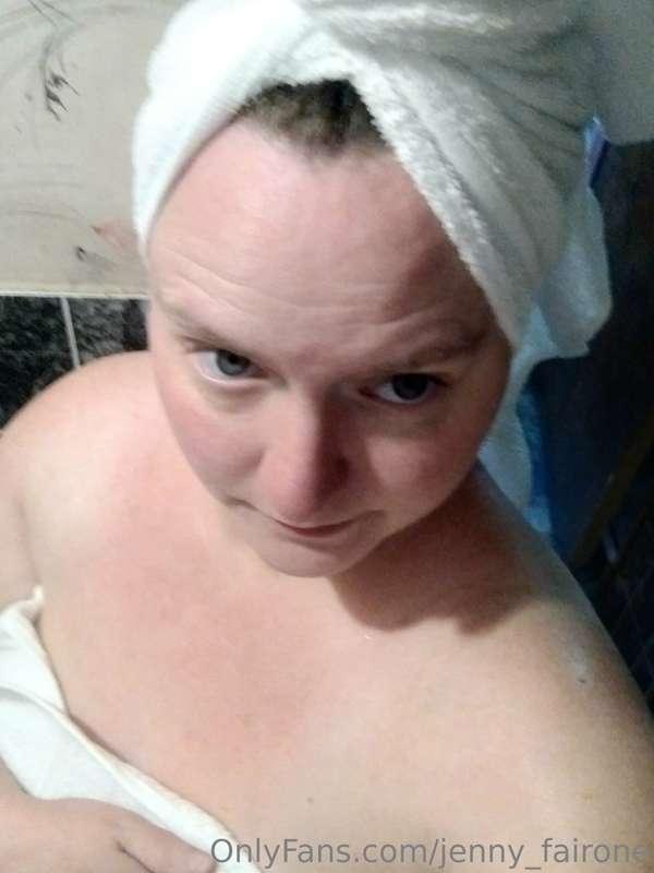 Want to see what's under the towel? Tips are always welcome ..