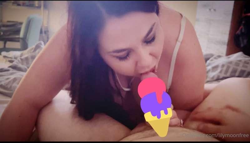 Viens voir mon vip https://onlyfans.com/lilymoon2012