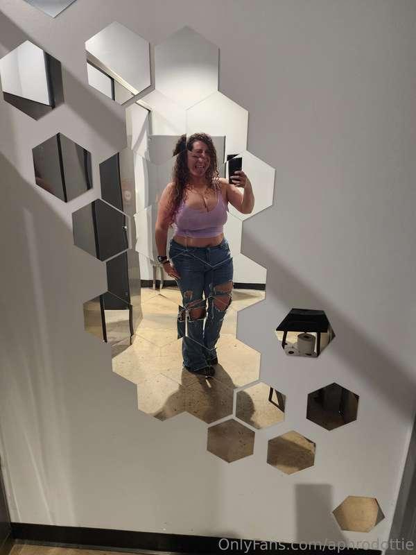 Wanna see more? Tip my previous post and I'll send ya the un..