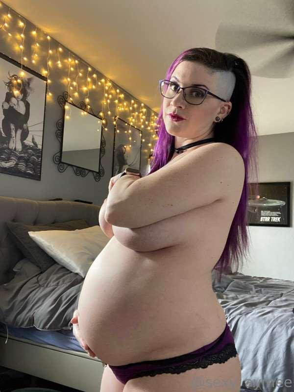 pregnant_aymee main image