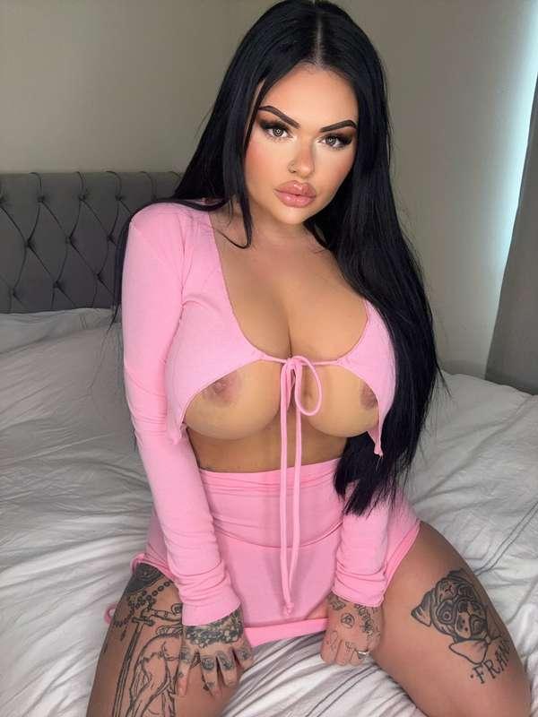 I’m always buying tops that are too small 👀