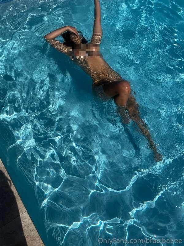 Getting kissed by the sun ☀️💋☀️