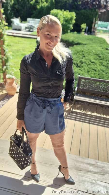 Have a beautiful Tuesday my darlings 🥰!