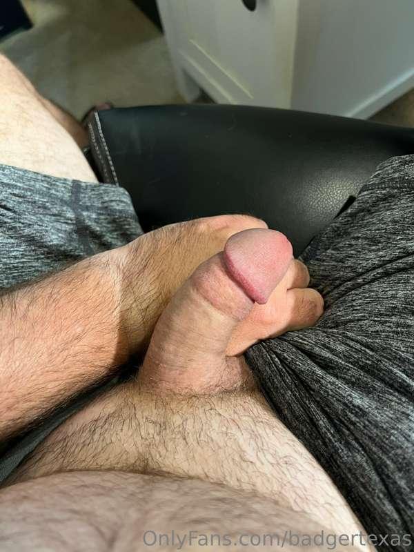 This is what happens when having a spicy chat with a sexy st..