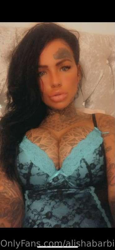 thirsty thursday who ready to get wet with me to clench my t..