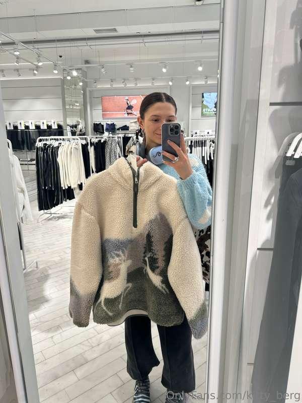 Distracting myself with shopping, it's already cold after al..