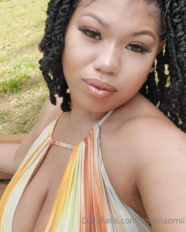 The face behind the boobs. 😘