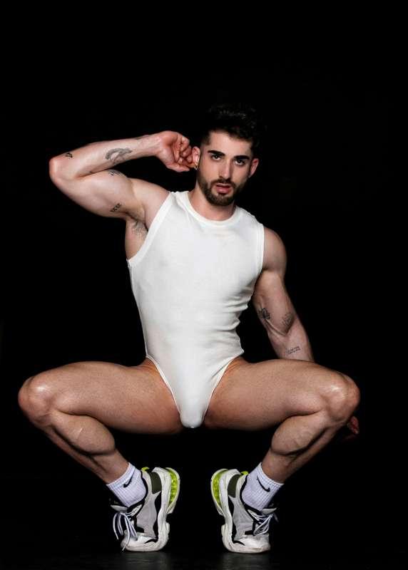 New model, with the first frontal & hard shooting that he ma..