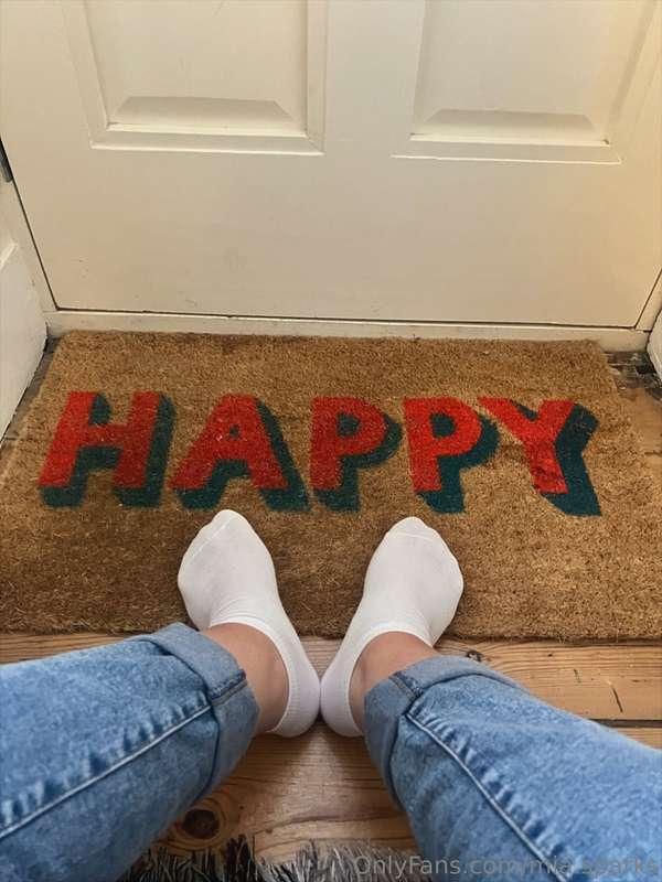 There’s something so cosy about slipping into white ankle so..
