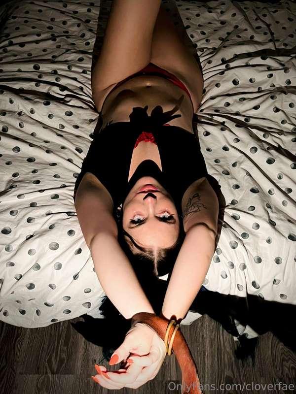 Might be fun to tie me up and drag me off 🤷🏼‍♀️ idk