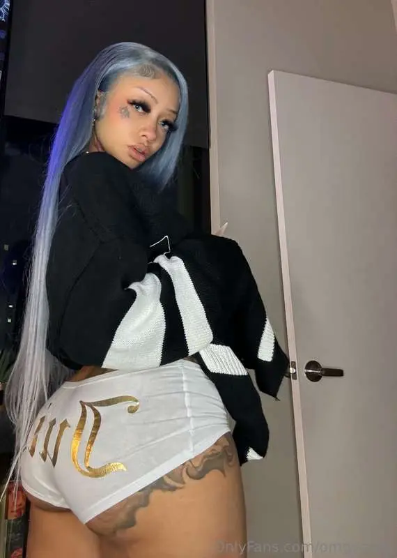 ass look phat in these kinda underwear 💦❤️‍🔥