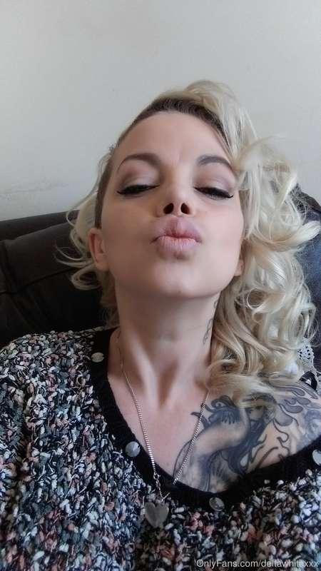 A big kiss to all xx
