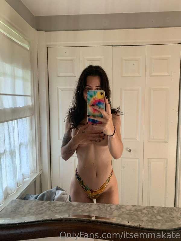 Goodmorning 🥰 enjoy my hand bra!