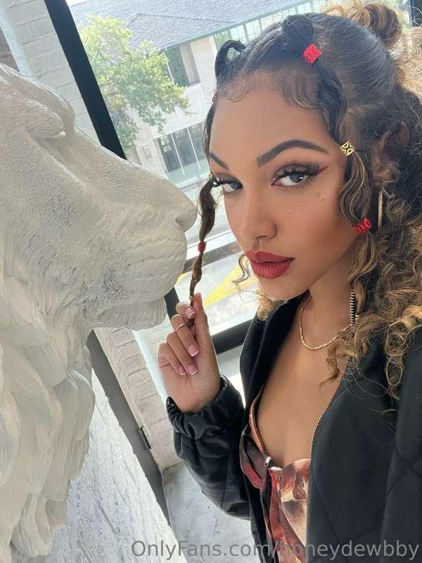 Your mesmerized by your obsession for me 😵‍💫🖤