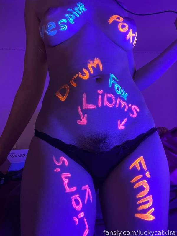 I wanna do a black light irl video with a light up dildo video &gt;:3
🕯️🕯️🕯️
We gonna order one of these when they do another drop so if you want your name on my body tip $20 on this post and dm me if you want me to write anything else with it~
(the names already on my body will be included)

#blacklight #panties #bodywriting #egirl