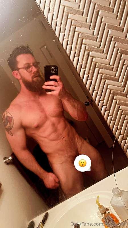 Doing LIVE streams allll day guys! Cum join me and let’s hav..