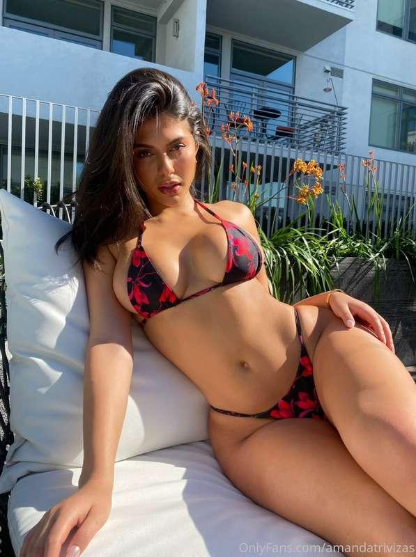 Enjoying some sun 🥰