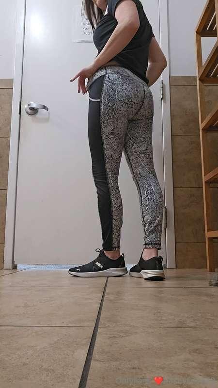 nikkirose1979 image #1