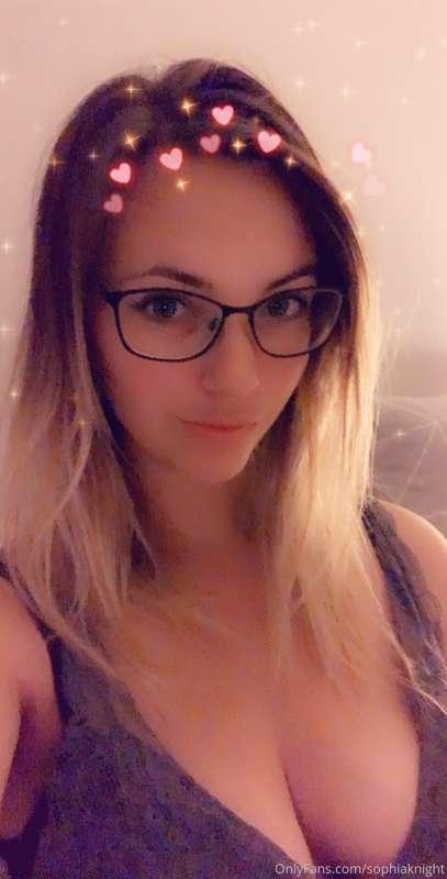 Goodnight you sexy fuckers 🙃