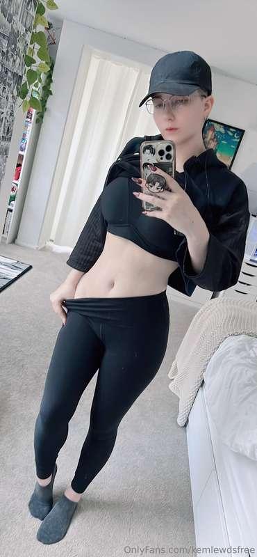 Selfies from a great workout session! ***Check our Messages ..