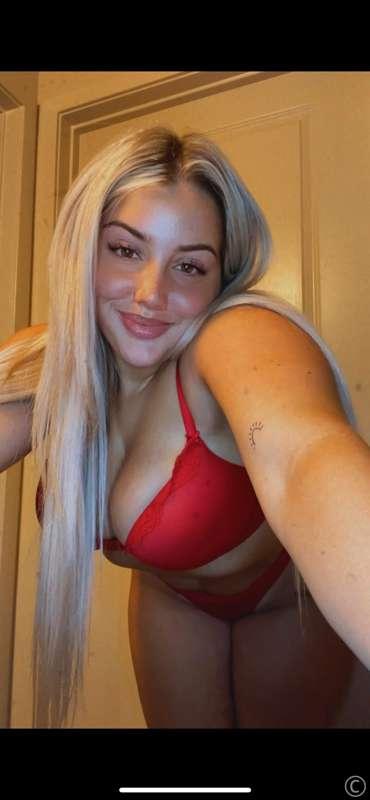 Who’s wants to see a titty video😜