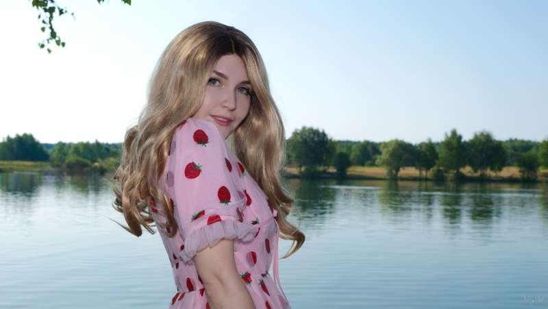 Strawberry dress [9 Photo]