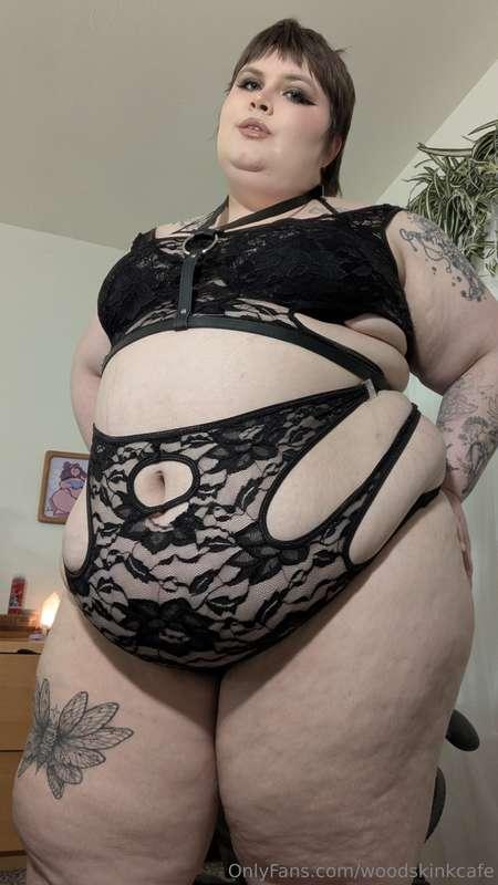 🖤Supersized in Straps🖤photoset 2/2!