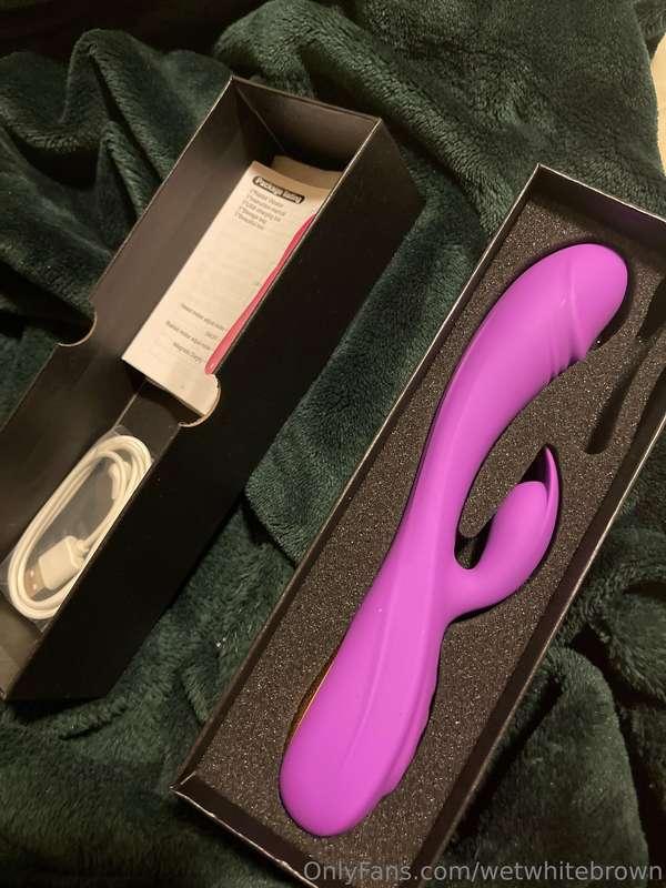 who wants a video with it👅