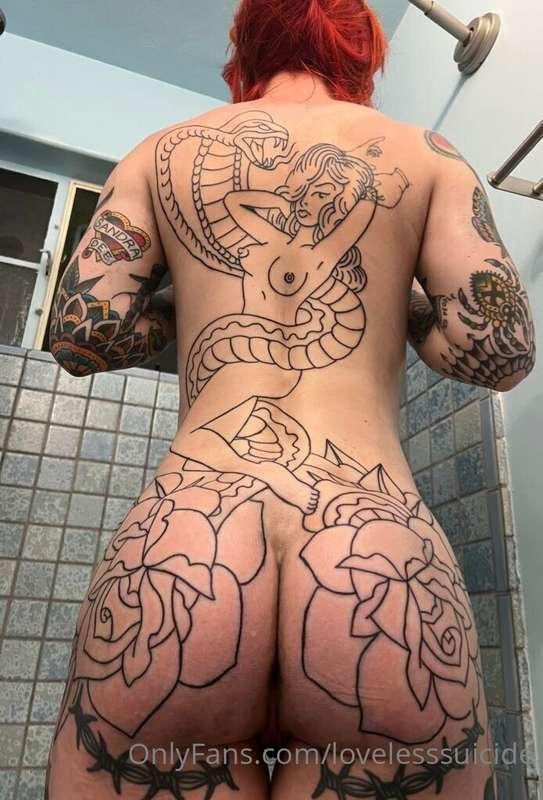 First session on my back done 😈 gonna take all the nudes whe..