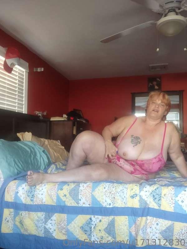 My tits are ready to be sucked 👿👿