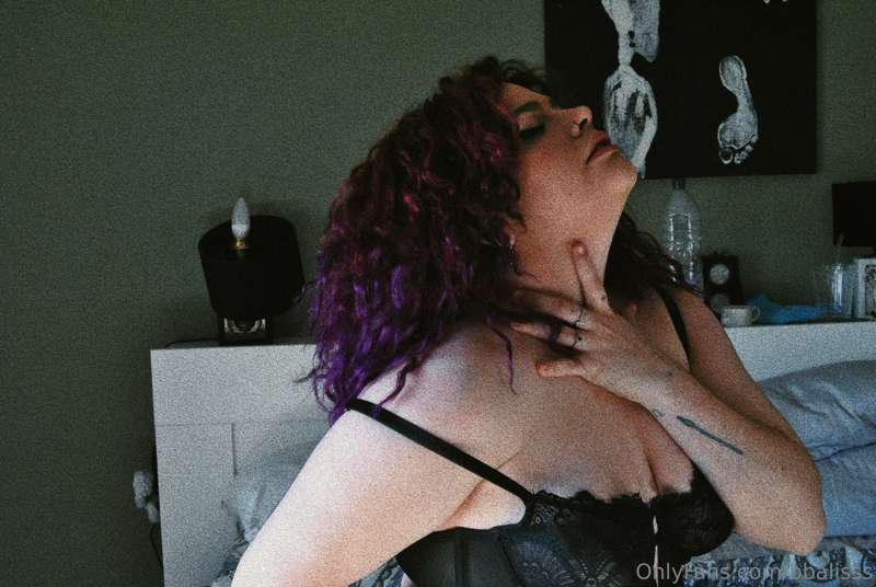 Facciamo un gioco? 😋

Se sblocchi la seconda foto il reggise..