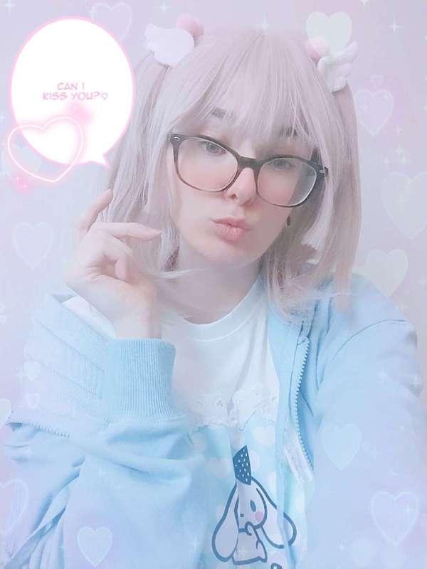 Wanna make out? ꒰ა ♡ ໒꒱