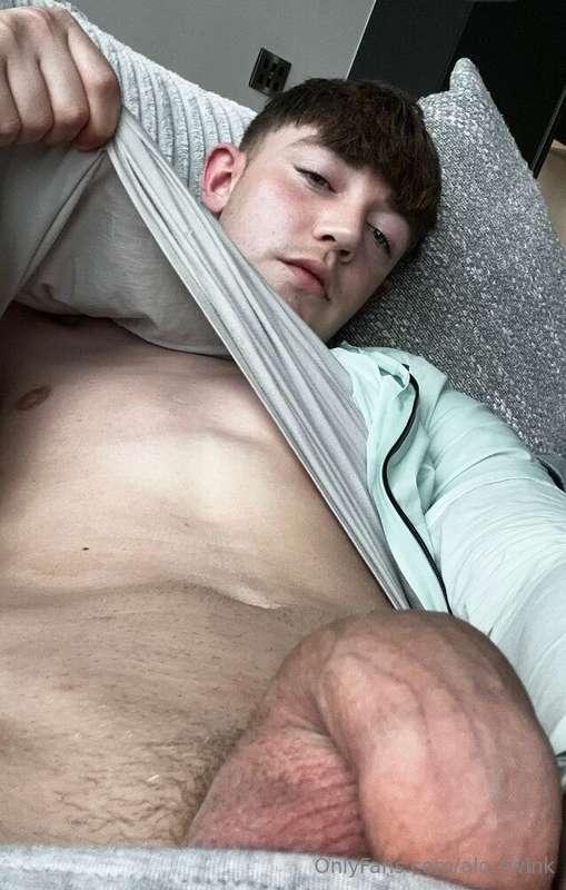 Scrolling across makes me Hard and Gooey! 😉💦  Can ya taste m..