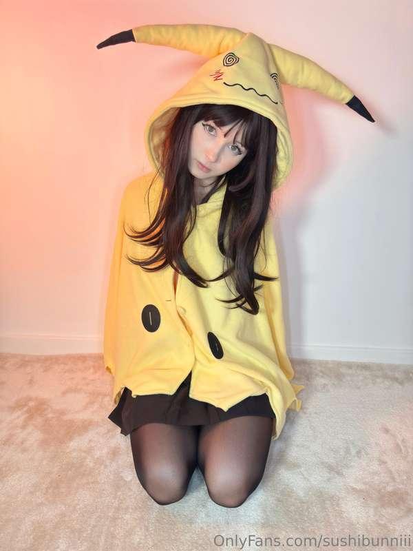 Oh! A wild Mimikyu Girl has appeared! That must mean it's sp..