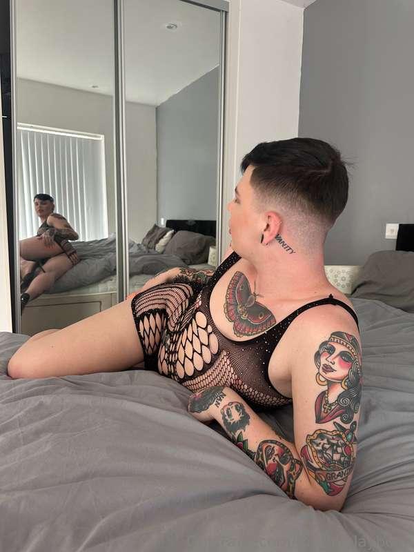 mothxplayboyx image #2