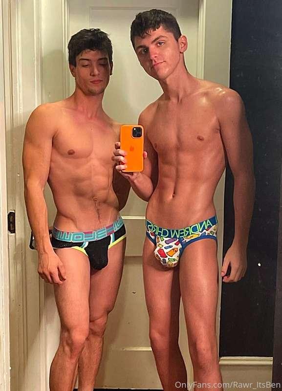 Hey guys, Hunter and I are going live on cam at 11PM EST!  H..