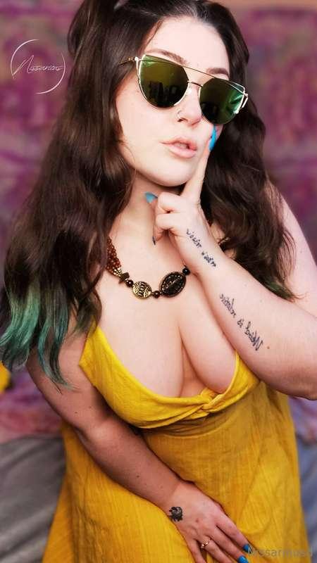 More 70's cutie patootie pics! :D This time in yellow! Is it..