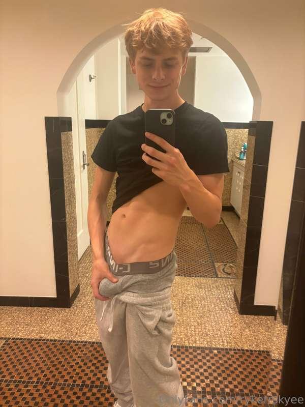 rykerrskyee image #4