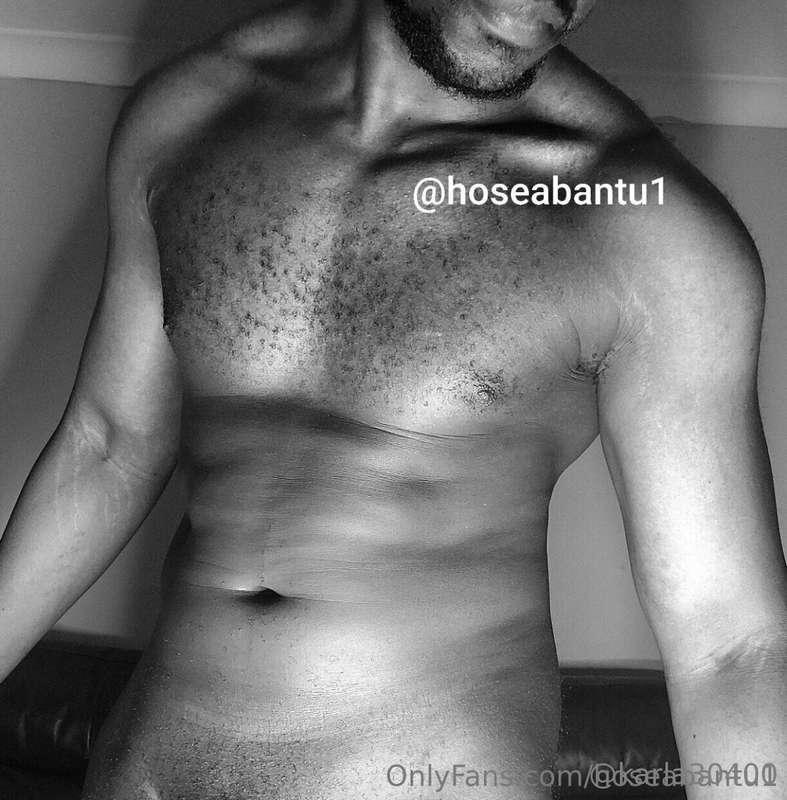 FREE PAGE: @hoseabantu1

If you like seeing something big 😉🍆..