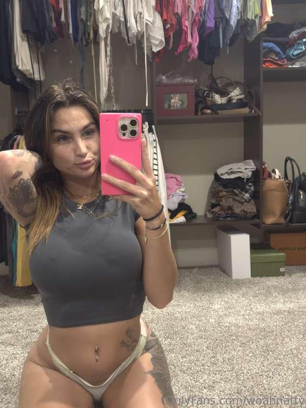 Message me if you want me to gagg on your dick 😇