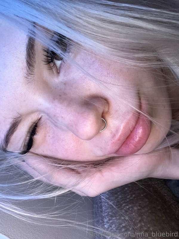 mia_bluebird image #0