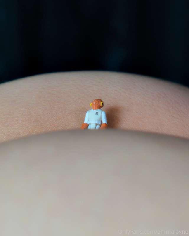 It's a craaaaaack! Happy Star Wars day! In honor of today I'..