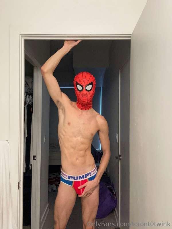 who’s ready for halloween?? 🎃 👻 