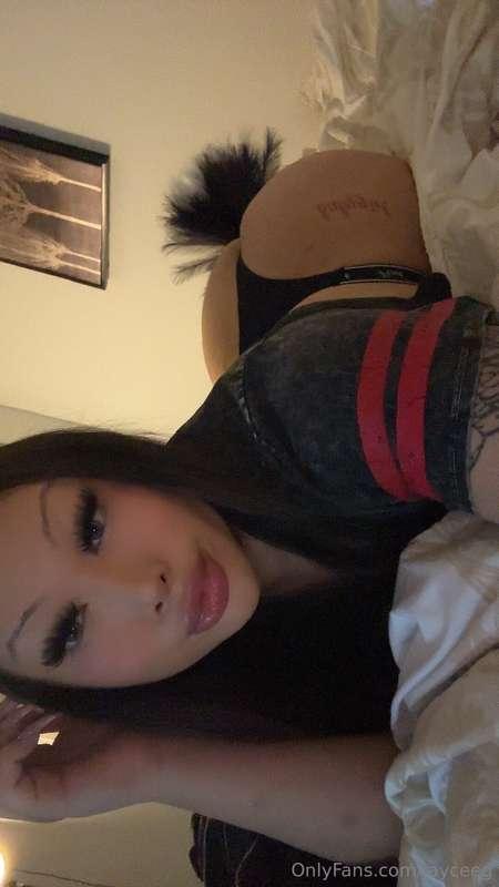 A pair of peaches that is worthy of your attention 🫣🫦