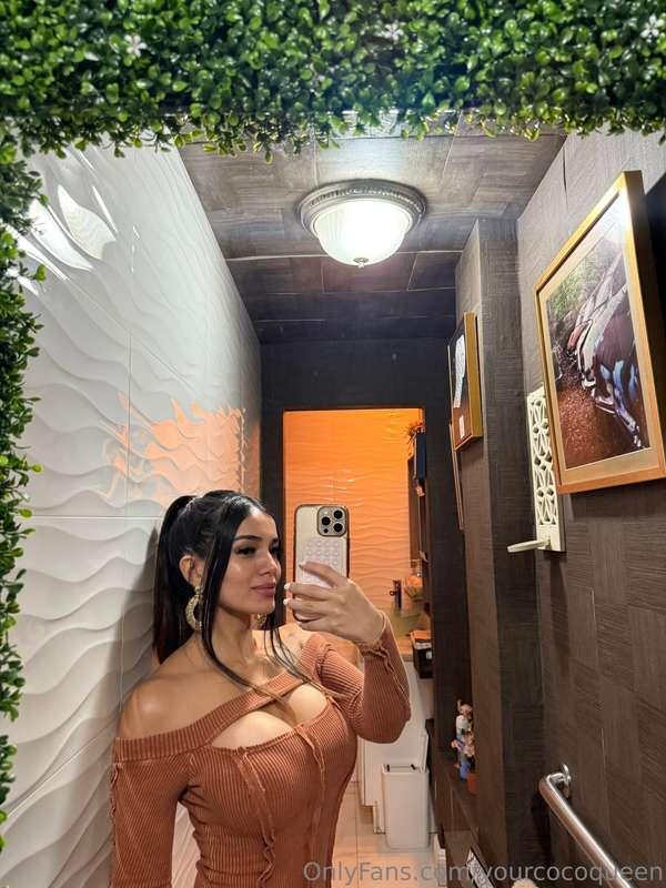 Classy look, filthy mind. Who’s taking me out after? 😏 DMs o..