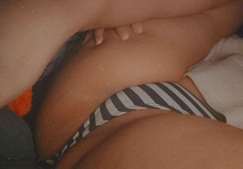 Just a few panty shots ♡

#chubby | #thighs | #tan | #plump