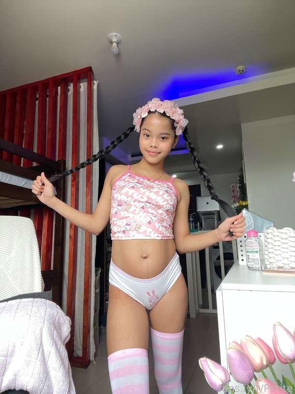 petiteempress image #0
