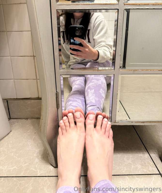 Pics of the Fresh new Pedi that was paid by one of my follow..