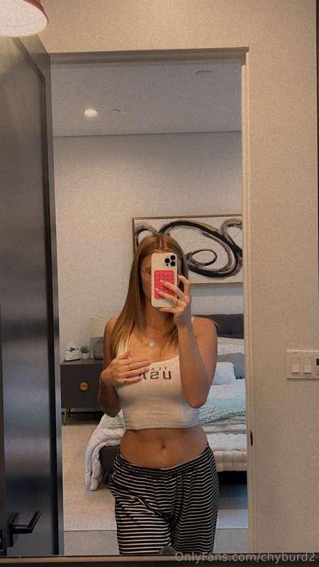 i only chat on my free nsfw😈 page here:https://onlyfans.com/..